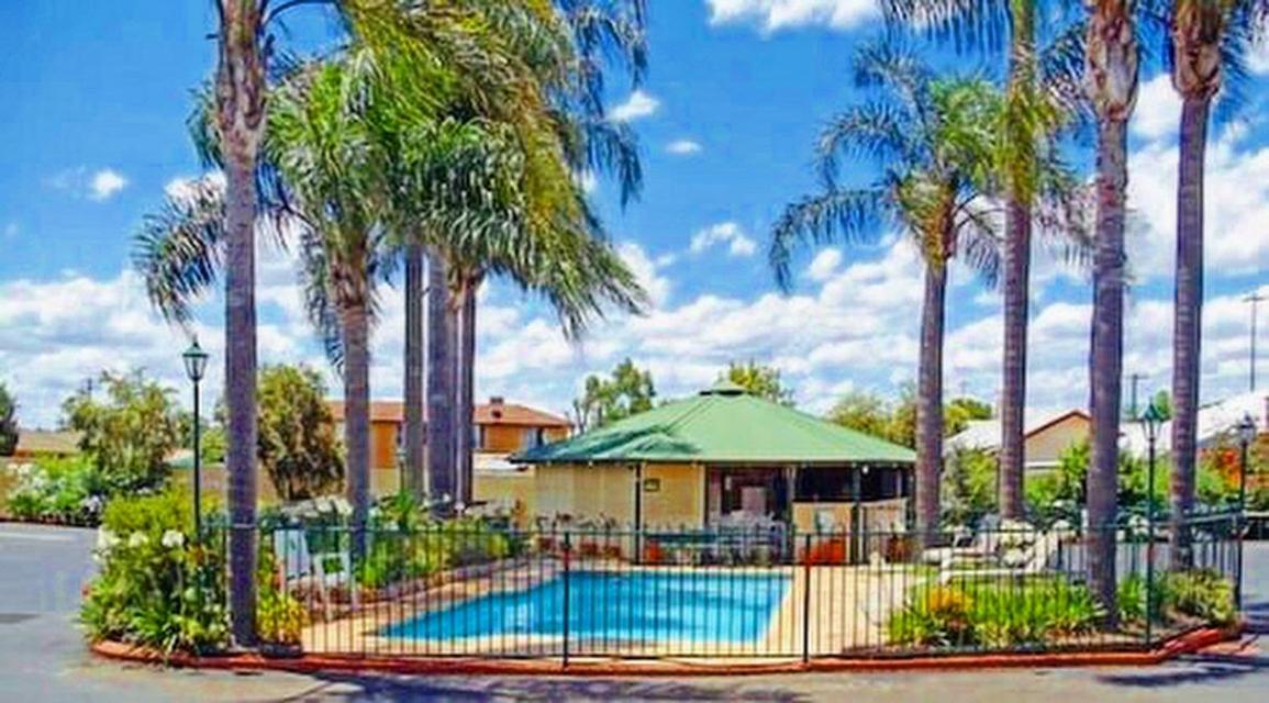 Town And Country Motor Inn Tamworth Dış mekan fotoğraf